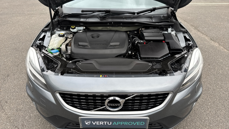Volvo V40 T2 [122] R DESIGN Edition 5dr Petrol Hatchback